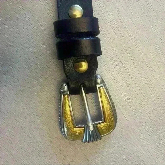 Leather Western Gold and Silver Concho Belt - Picture 2 of 6